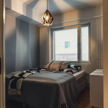 Aurora Breeze - Center *