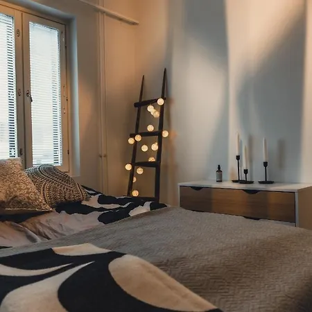 Aurora Breeze - Center Daire *